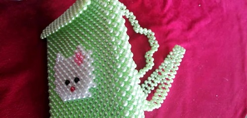 2月16日，靈活就業(yè)好副業(yè)，拿回家做的手工項目，在手工之家，誠信就是讓大家放心合作，圖為勵志珠珠繡串珠手工產(chǎn)品剪影