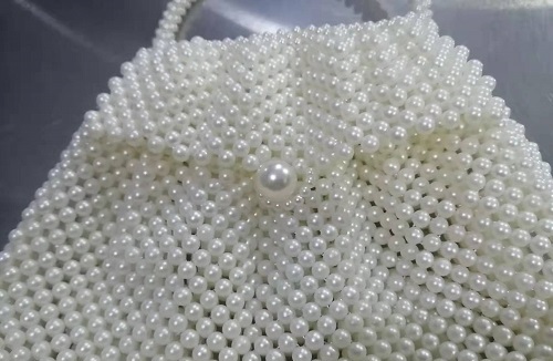 3月2日，拿回家做的手工副業(yè)，在家做手工掙錢，在手工之家做好手工項目需要注意的問題，圖為勵志珠珠繡串珠手工產(chǎn)品剪影