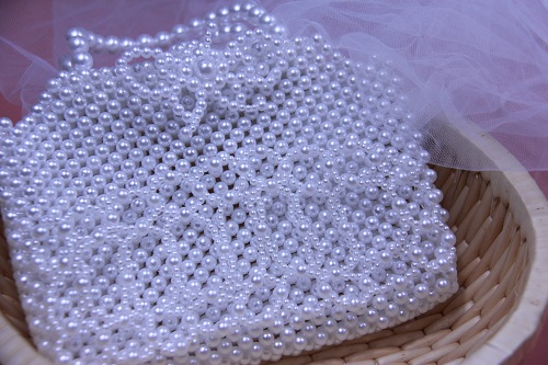 3月6日，珠繡手工加工回收項(xiàng)目，靈活就業(yè)創(chuàng)業(yè)，在家做的手工，選擇手工之家，這里會(huì)一直支持，圖為勵(lì)志珠珠繡串珠手工產(chǎn)品剪影