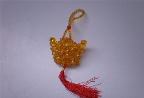 3月27日，純手工加工項(xiàng)目，拿回家做的手工，在手工之家,哪種合作者的收入比較好，圖為勵(lì)志珠珠繡串珠手工產(chǎn)品剪影