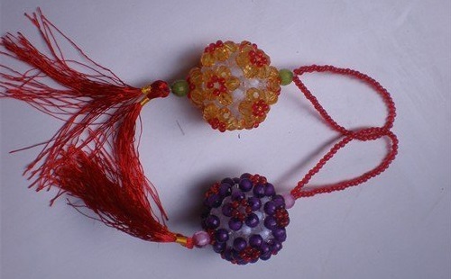 4月6日，想接正規(guī)廠家的手工項目，在家做手工副業(yè)靈活就業(yè)，在手工之家，純手工項目更適合什么人？圖為勵志珠珠繡串珠手工產(chǎn)品剪影