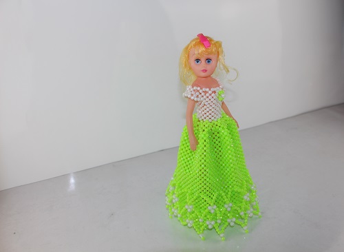 4月24日，手工活150一天在家做串珠可信嗎，手工靈活就業(yè)好選擇，手工之家的創(chuàng)新，都有哪些渠道，圖為勵志珠珠繡串珠手工產(chǎn)品剪影