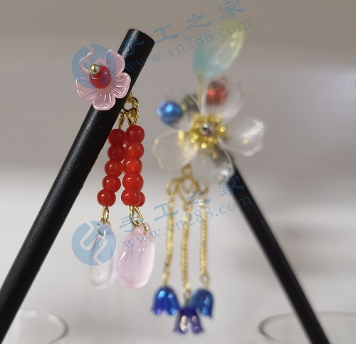 5月14日，在家可以做的兼職工作，拿回家做的手工項目，手工之家加工+銷售的合作模式如何，圖為勵志珠珠繡串珠手工產(chǎn)品剪影