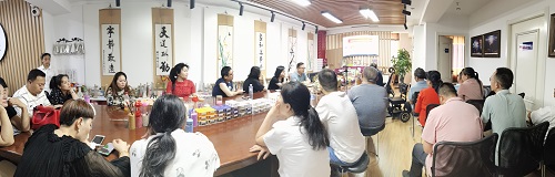 飾品加工廠+移動(dòng)潮品店，讓大家一起做手工掙錢 ------ 記石家莊項(xiàng)目考察團(tuán)隊(duì)到手工之家考察合作