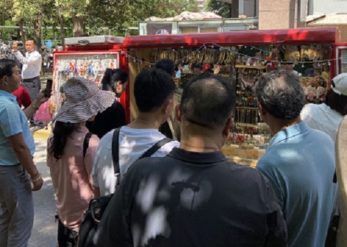 飾品加工廠+移動(dòng)潮品店，讓大家一起做手工掙錢 ------ 記石家莊項(xiàng)目考察團(tuán)隊(duì)到手工之家考察合作