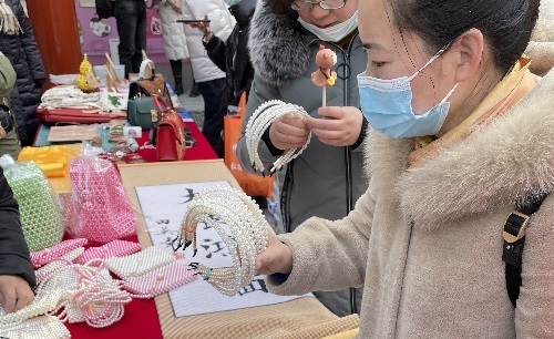 開辟國內(nèi)國際銷售新市場，手工之家一直在路上 ------ 記手工之家參加“文化出?！鄙虅?wù)洽談