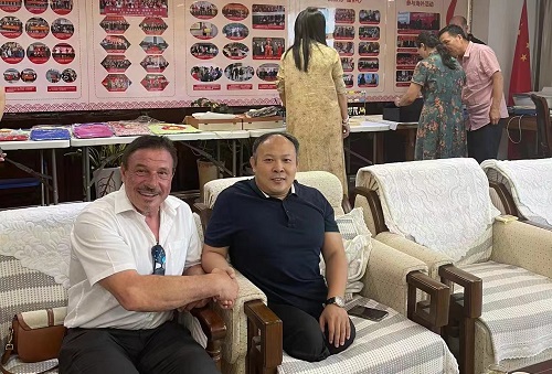 開辟國內(nèi)國際銷售新市場，手工之家一直在路上 ------ 記手工之家參加“文化出?！鄙虅?wù)洽談