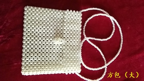 8月17日，可在家做的兼職手工活，想接正規(guī)廠家手工項目,做手工傳承官，在手工之家，重合作、重服務(wù)，圖為串珠米珠繡純手工產(chǎn)品剪影