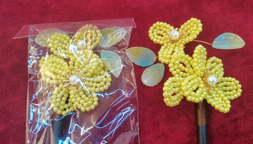 9月30日，拿回家做的手工副業(yè)創(chuàng)業(yè)，手工活可帶回家，做手工傳承官，居家靈活就業(yè)、輕資產(chǎn)創(chuàng)業(yè)，手工之家努力讓大家多掙錢，圖為串珠米珠繡手工產(chǎn)品剪影