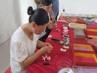 珠繡手工落地生根，讓農(nóng)民能多一份收入--- --- 記手工之家郝總受邀到邯鄲某地手工培訓(xùn)室指導(dǎo)工作