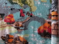 8月19日，網(wǎng)上接手工活的平臺，可靠的手工活外發(fā)，能不能在家做手工活掙錢，要看合作的手工企業(yè)和外發(fā)手工活，圖為手工之家勵志珠珠繡手工產(chǎn)品細節(jié)剪影