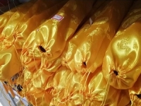 10月27日，靠譜的手工加工項(xiàng)目，在家做串珠手工掙錢，手工之家的手工項(xiàng)目很人性化，圖為勵志珠珠繡串珠手工產(chǎn)品剪影