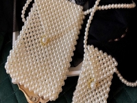 11月10日，靈活就業(yè)創(chuàng)業(yè)，可靠的手工項目，手工之家這個可以寄到家做的手工要求并不高，圖為勵志珠珠繡串珠手工產品剪影