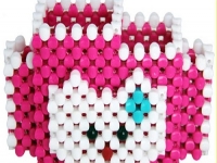 11月18日，在家做手工掙錢，想接正規(guī)廠家的手工項目，手工之家正規(guī)可靠、制度完善，圖為勵志珠珠繡串珠手工產品剪影