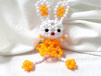 12月31日，新的一年，正規(guī)純手工項(xiàng)目，可以在家做的手工副業(yè)，手工之家始終真誠對(duì)待事業(yè)、服務(wù)合作伙伴，圖為勵(lì)志珠珠繡串珠手工產(chǎn)品剪影