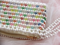 2月20日，在家手工加工掙錢，靈活就業(yè)串珠手工項(xiàng)目，手工之家是可靠的綜合手工平臺(tái)，圖為勵(lì)志珠珠繡串珠手工產(chǎn)品剪影