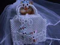 3月6日，珠繡手工加工回收項目，靈活就業(yè)創(chuàng)業(yè)，在家做的手工，選擇手工之家，這里會一直支持，圖為勵志珠珠繡串珠手工產(chǎn)品剪影