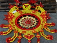 4月3日，手工加工回收項目，居家靈活就業(yè)創(chuàng)業(yè)好副業(yè)，手工之家的服務好是指哪些方面，圖為勵志珠珠繡串珠手工產(chǎn)品剪影