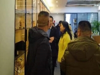 純手工助力靈活就業(yè)，閑散勞動力居家手工增收——記河南三門峽市社區(qū)領(lǐng)導(dǎo)來手工之家考察合作