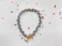 9月25日，在家就能賺錢的工作，兼職手工在家可做，輕資產(chǎn)創(chuàng)業(yè)的手工，做手工傳承官，在手工之家，堅(jiān)守和實(shí)事求是地創(chuàng)新，成就純手工事業(yè)，圖為串珠米珠繡手工材料剪影