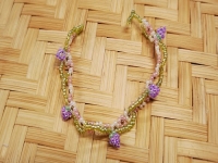 12月21日，手工活外發(fā)一手貨源，居家副業(yè)創(chuàng)業(yè)掙錢，微創(chuàng)業(yè)做手工傳承官，手工之家掙錢業(yè)務(wù)多，純手工很受歡迎，圖為串珠米珠繡純手工產(chǎn)品剪影