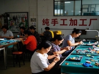 普通家庭致富好門(mén)路，在家低成本開(kāi)純手工加工廠(chǎng)，收入好，一家人都能上手