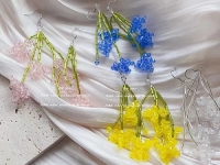 5月12日，在家就能賺錢的工作，拿回家做的手工，小成本創(chuàng)業(yè)做手工工作室，手工之家的純手工都是多勞多得，圖為串珠米珠繡純手工產(chǎn)品剪影