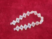 7月26日，拿回家做的手工副業(yè)創(chuàng)業(yè)，手工可寄到家，輕資產(chǎn)創(chuàng)業(yè)做手工工作室，手工之家的手工事業(yè)可靠穩(wěn)定，城市農(nóng)村收入都很好，圖為串珠米珠繡純手工產(chǎn)品剪影