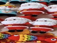 1月13日，外發(fā)加工接單平臺(tái)，正規(guī)手工小本創(chuàng)業(yè)，開手工加工廠，做手工工作室，手工之家有歷史、有實(shí)力，圖為鉤織純手工產(chǎn)品剪影