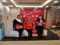邯鄲不同地區(qū)的三位女士一起來(lái)到手工活之家總部，建立深厚友誼