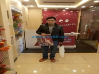 邢臺(tái)寧晉石先生親自來(lái)到手工活之家總部考察為愛(ài)人拿材料