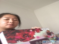 北京昌平李女士在家做兼職手工串珠繡，掙錢持家兩不誤