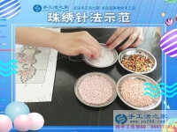 雙11買買買！做手工活串珠賺賺賺！邯鄲馬女士下班后在家賺錢增收的方法