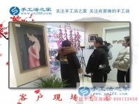 廣東廣州市一80后上班族放棄高壓力工作選擇手工活創(chuàng)業(yè)，只為在輕松中賺錢！