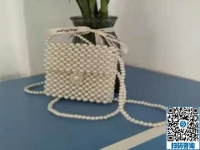 長(zhǎng)期穩(wěn)定的外發(fā)手工活，這里的珠繡手工是大家居家掙錢的共同選擇