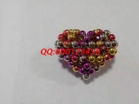 12月16日，可靠、適合的手工活，放心拿回家做的手工活在這里很多，手工之家珠繡手工串珠成品實拍