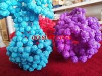 5月3日，拿回家做的手工活要找長(zhǎng)期穩(wěn)定的，一直供料的手工活加工項(xiàng)目非遺手工珠繡是大家共同的選擇，圖為勵(lì)志珠珠繡串珠純手工成品實(shí)拍