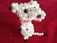 6月1日，拿回家做的手工活，可以在家做的手工活，找手工活要找有前景的企業(yè)和產(chǎn)品，圖為勵志珠珠繡串珠純手工小飾品實拍